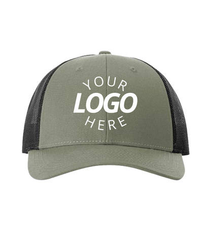 Snapback loden green / black trucker cap with logo on the front