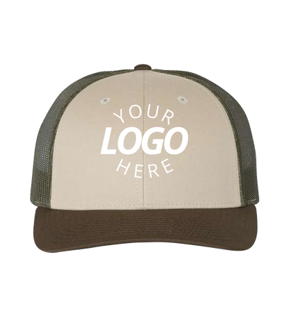 Snapback tan / loden / brown trucker cap with logo on the front